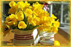 Открытки с желтыми тюльпанами красивые. Открытки с желтыми тюльпанами с анима...