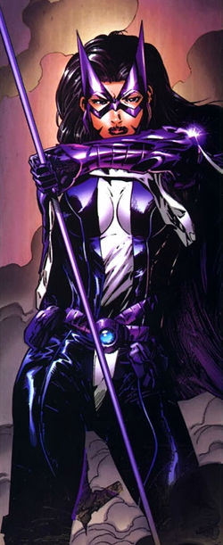 Открытки с Охотницей из комиксов Вселенной ДС скачать бесплатно.