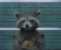 Открытки с Енотом Ракетой из Стражей Галактики скачать бесплатно.