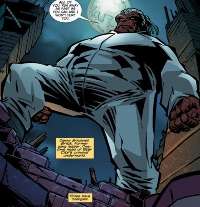 Открытки со злодеем Бриком из Вселенной комиксов ДС скачать.